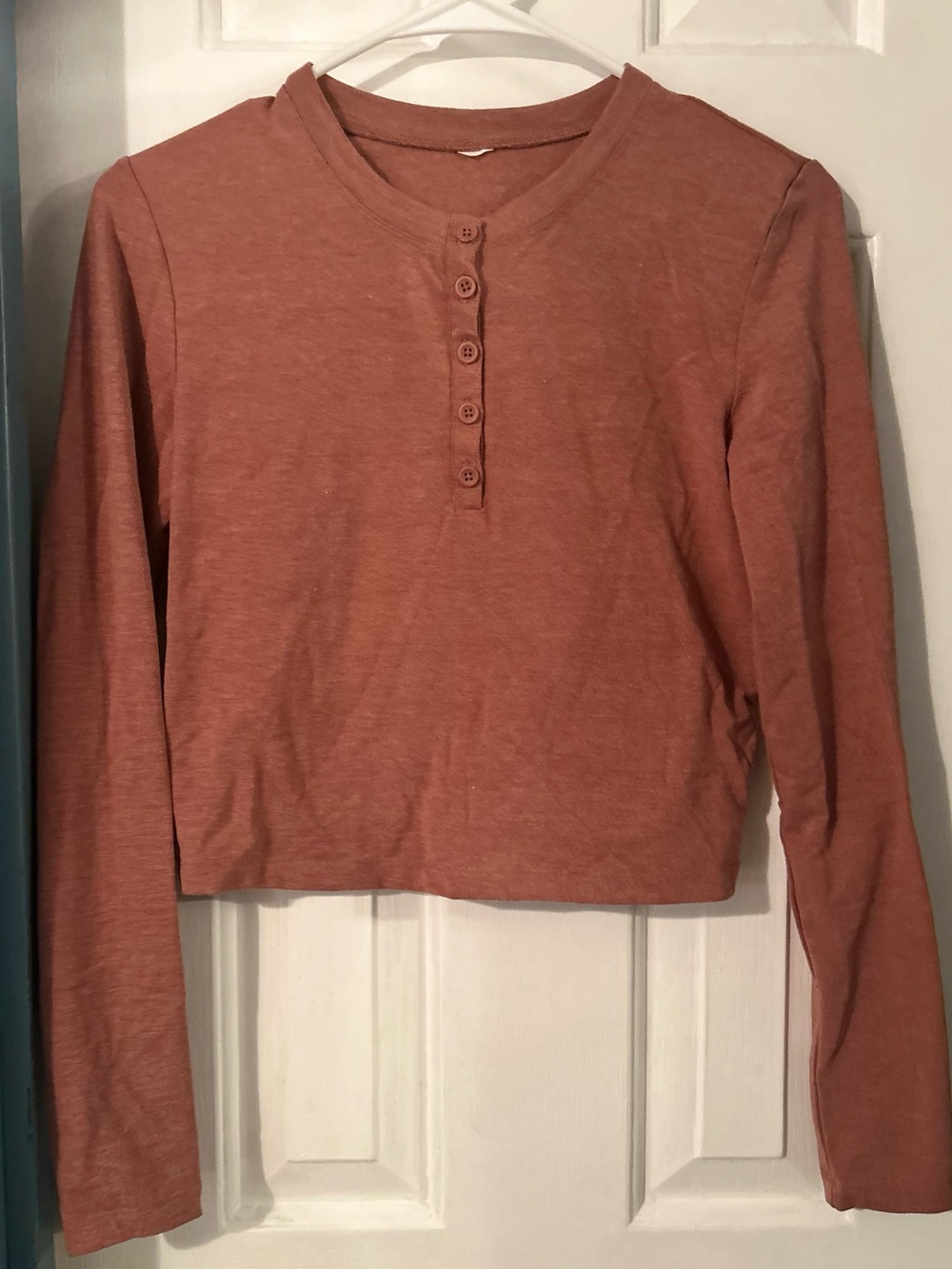 Women’s Long-Sleeve Henley Crop Top - Rust Pink
